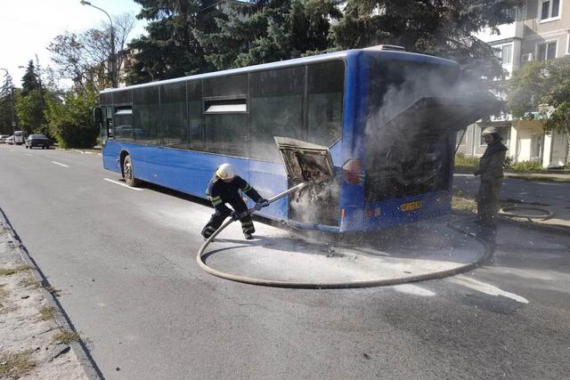 У Кам`янському ліквідовано пожежу в автобусі