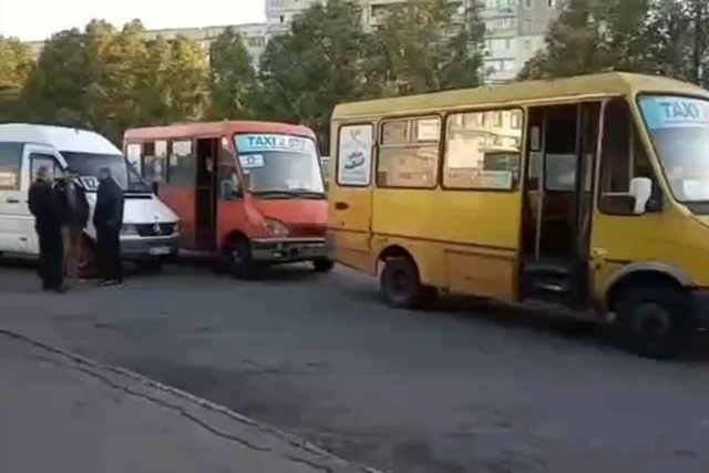 � ��������� ������ ������� ��������� ����� Mercedes �� �������� �12