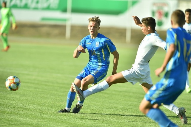 ����������� ���������� ����� ������������ ������� � ������