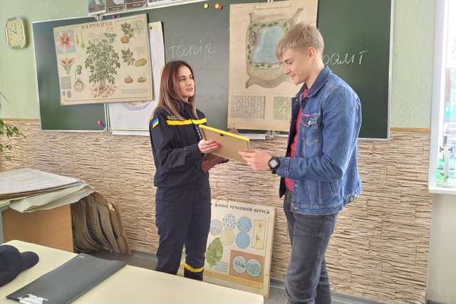 � ��������� �� ������ � ������� ������� ������ ��������� �������� ��������������� ��������� � ������� 16-�� ����������