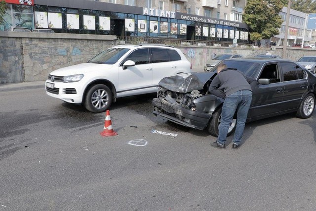 � ������ �� ��������� ������� ������������ �� ����� � BMW Kia �������� �� ���������� ����