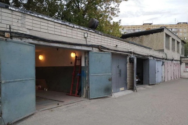 У Дніпрі приберуть понад 50 незаконних гаражів: список адрес