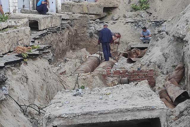 На вулиці Інженерній киплять масштабні роботи – є питання