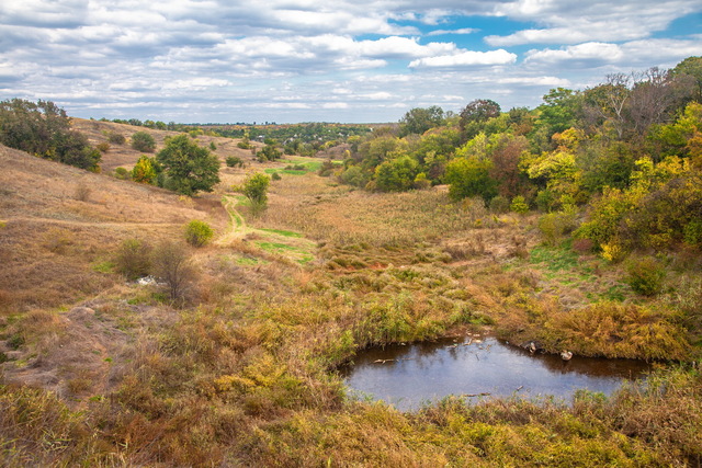 Под Днепром высохло еще одно озеро