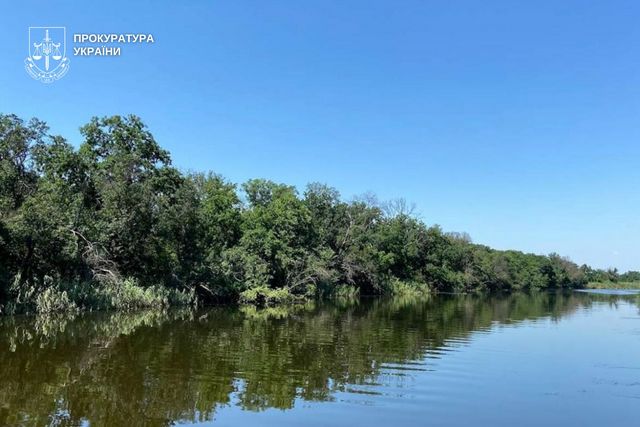 Прокуратура повертає державі незаконно надані у приватну власність землі прибережної захисної смуги Дніпра