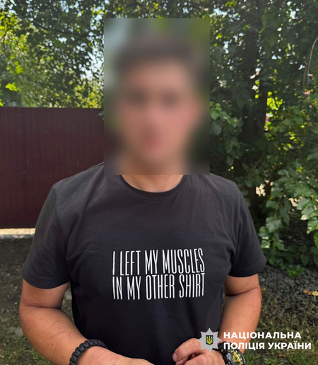 Слідчі Дніпра повідомили 22-річному чоловікові про підозру за підпал автомобіля