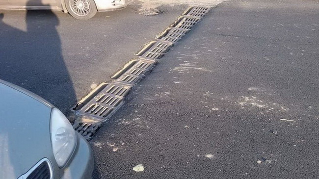 На проспекте Свободы в Каменском реконструируют ливневки