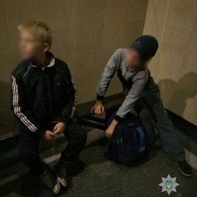 ���������� ����� 2 �����, ������� ������� �� ���� � �� ������ ������������