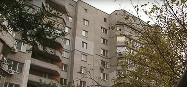 В Днепре жители многоэтажки утопают в канализационных отходах