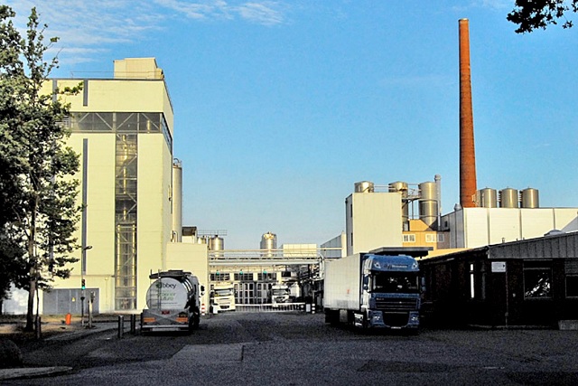 В Каменском с Днепровского меткомбината увольняются рабочие