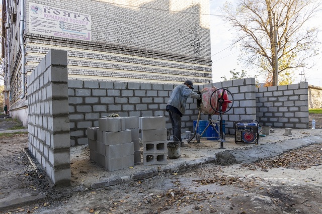 В Каменском до конца года благоустроят 60 точек сбора ТБО