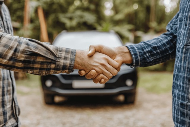 В Украине разрешили продавать подержанные авто без учета в ТЦК