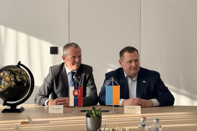 В Жилине Филатов договорился о продлении программы оздоровления для детей Днепра, поддержке транспортной отрасли города и культурном обмене