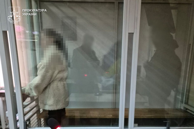 У Дніпрі 10 років увʼязнення отримала матір за створення та продаж дитячої порнографії зі своїм сином