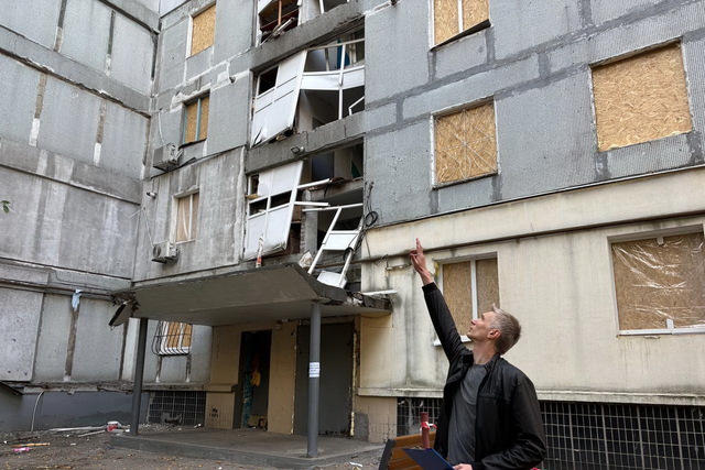 У Дніпрі відновлюватимуть черговий будинок, який постраждав від російської атаки