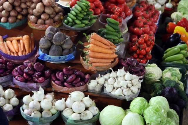 Популярные овощи и фрукты в Украине значительно подорожали: что и сколько теперь стоит