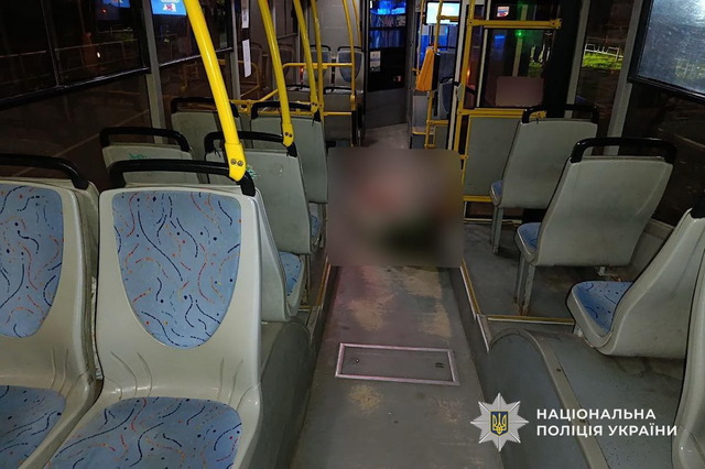 Конфликт между пассажирами автобуса закончился смертельным ранением