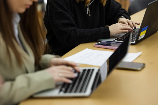 Молодь Дніпропетровщини запрошують до конкурсу