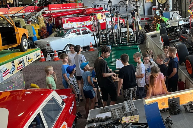 Музеи Днепра подготовили для школьников специальные программы на каникулах