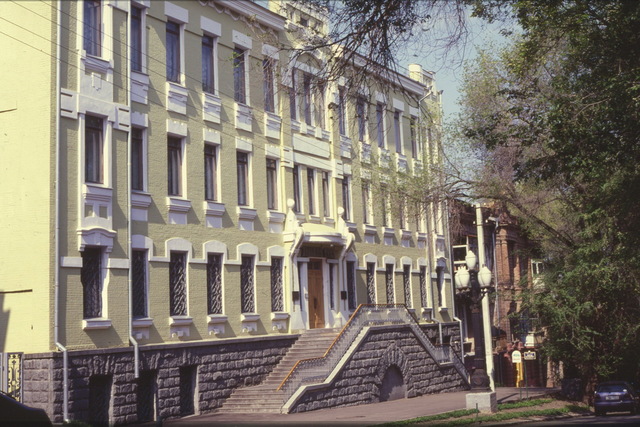 Художній музей Дніпра відновлює прийом відвідувачів