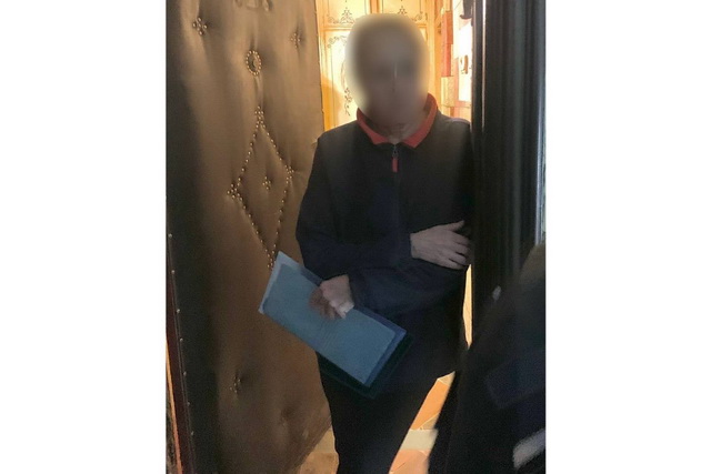 Ложный вызов: женщина сообщила о том, что дети находятся в квартире сами