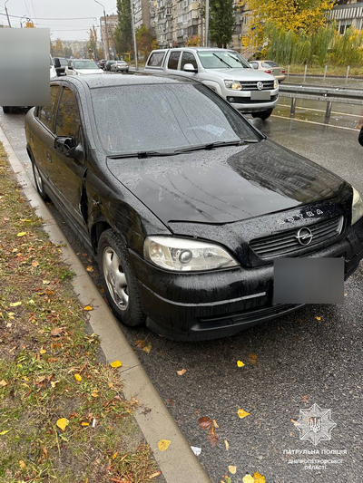 В Днепре патрульные обнаружили у водителя Opel поддельные документы