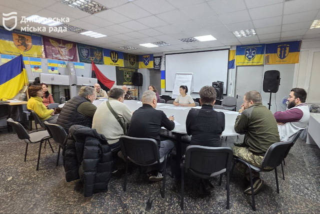 Юристи Дніпра навчають військових оформлювати документи, щоб уникнути бюрократичних негараздів