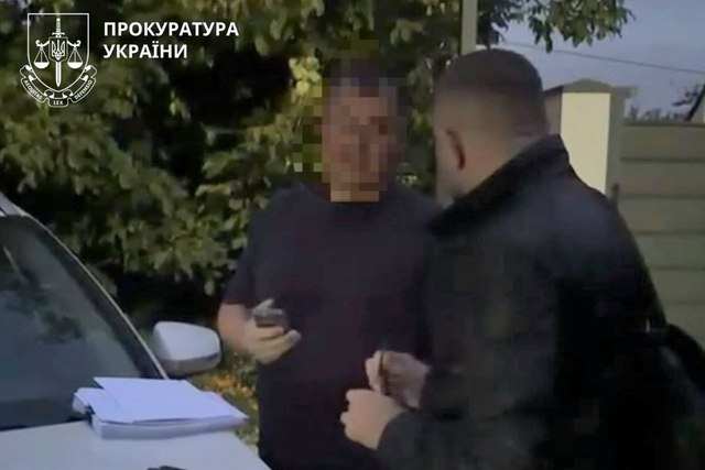 Понад 1,6 млн грн на продажу гуманітарних авто для зсу: підозрюється директор ТОВ p Дніпропетровщини