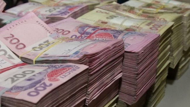 На что депутаты горсовета Каменского тратили деньги