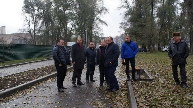 Міський голова Кам`янського об`їхав із контрольною перевіркою все місто