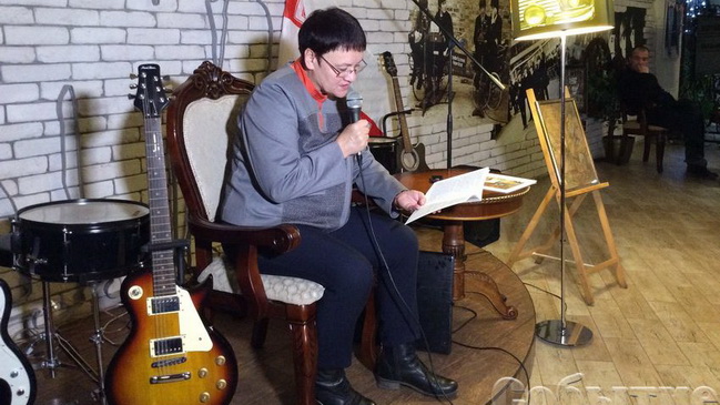 Фото: sobitie.com.ua Авторский вечер художницы и писательницы Ирины Сизоненко состоялся в Каменском