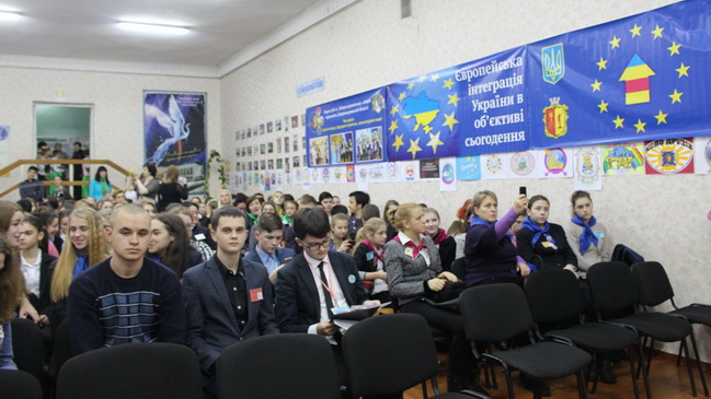 ������ ��������� ����� ����������� �������������� ������� � �����������