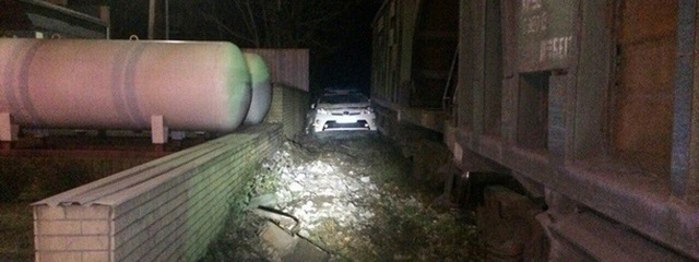 В Днепре сегодня утром полицейский патруль попал в ДТП с участием поезда