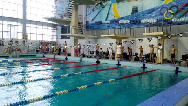 12 призовых мест завоевали каменчане на чемпионате области по плаванию