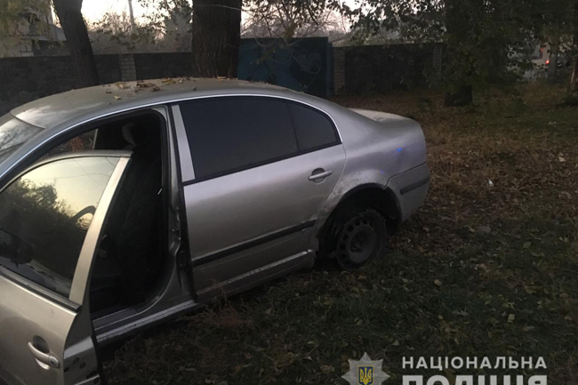 В Днепре во время задержания иностранцев наехали на патрульного