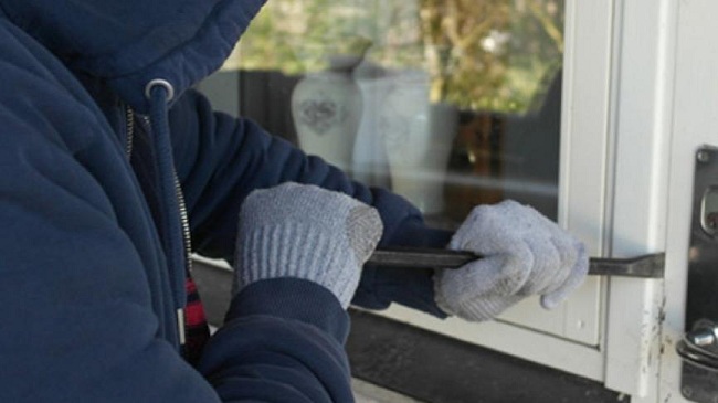 В Каменском квартирного вора приговорили к трем с половиной годам заключения