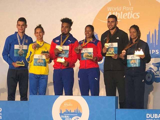 Днепровская легкоатлетка Оксана Ботурчук везет с Чемпионата мира две медали и пропуск на паралимпиаду