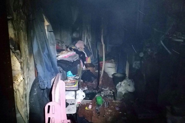 У Покрові під час ліквідації пожежі вогнеборці врятували сім'ю