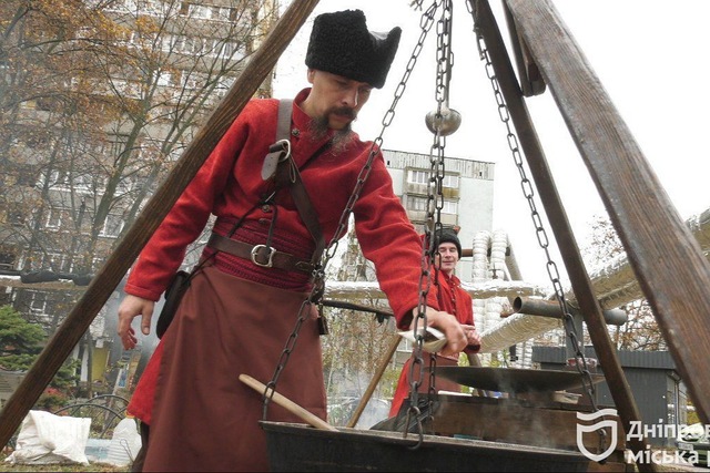 Виробники з власними історіями: як дніпровські ярмарки допомагають розвиватися малому бізнесу