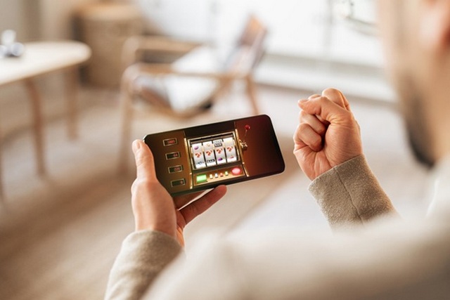 Фото: Getty Images Мінцифри заблокувало в TikTok 47 акаунтів за рекламу казино