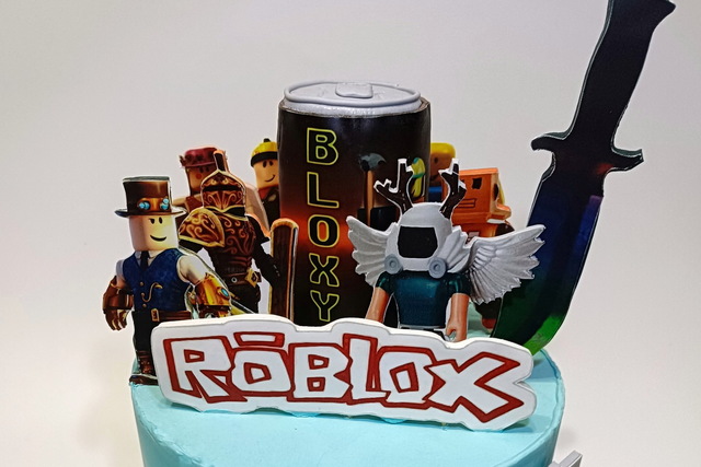 Самую популярную детскую игру мира в Днепре сделали съедобной