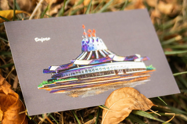 В Днепре издали новую серию открыток с видами города