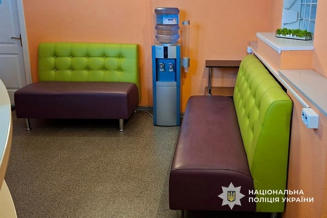 Поліція Дніпра затримала чоловіка, який пограбував сервісний центр