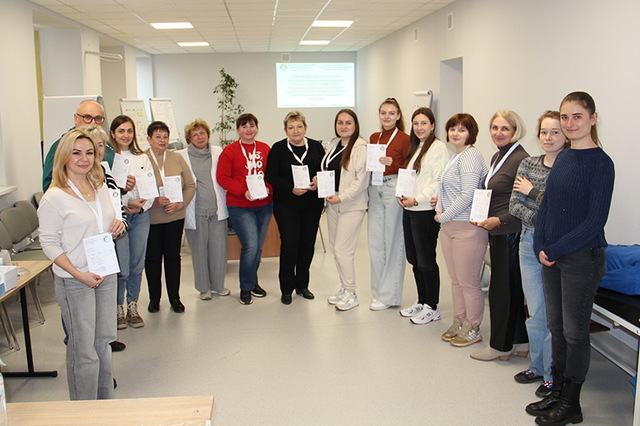 В Днепре обучают врачей для прифронтовых громад