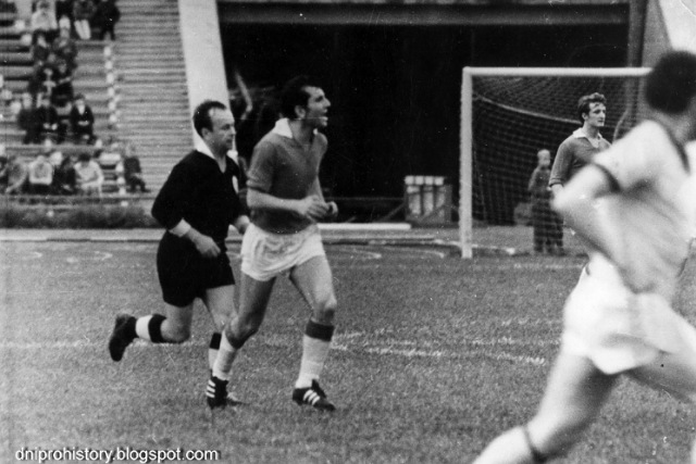 Патриарх днепровского футбола отмечает 95 лет!