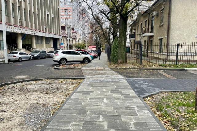 Ремонт вулиці Театральної завершено