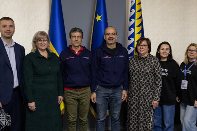 Робота з молоддю та допомога в евакуації: команда Helpcode розширює свою діяльність на Дніпропетровщині