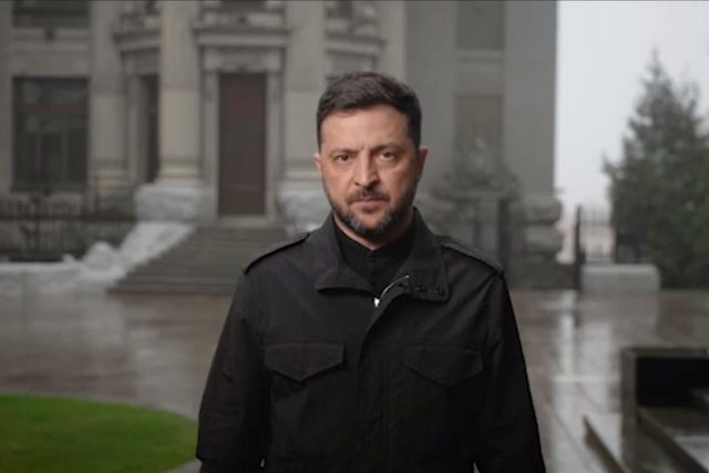 кадр з відео Перед Україною постав вибір: 28 пунктів або втрата ключового партнера, - Зеленський