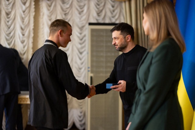 Президент нагородив 16-річного хлопця з Дніпропетровщини