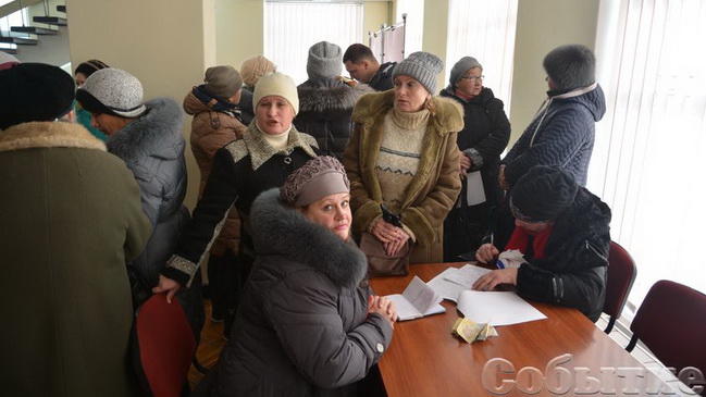 Каменчане, возмущенные отключением газа в Романково, пришли в горсовет